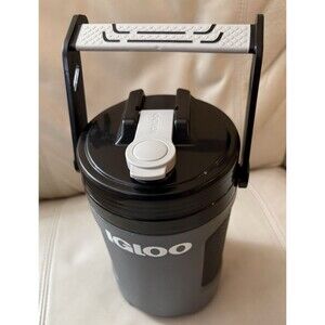 Igloo 1/2- Gallon Sport Beverage Water Jug w/Hooks Cooler / Dark Blue And White